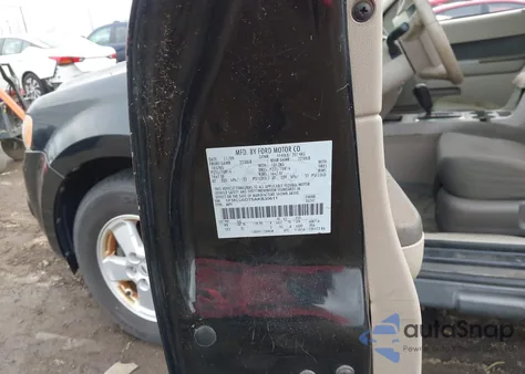 2010 Ford Escape Xlt from USA, damaged, VIN 1FMCU0D75AKB30611